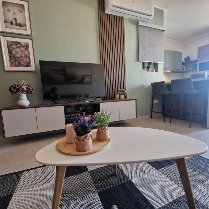Centrally Located, Well Equipped, Stylish Flat. Bahía de San Pablo Exterior foto
