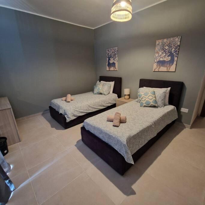Centrally Located, Well Equipped, Stylish Flat. Bahía de San Pablo Exterior foto
