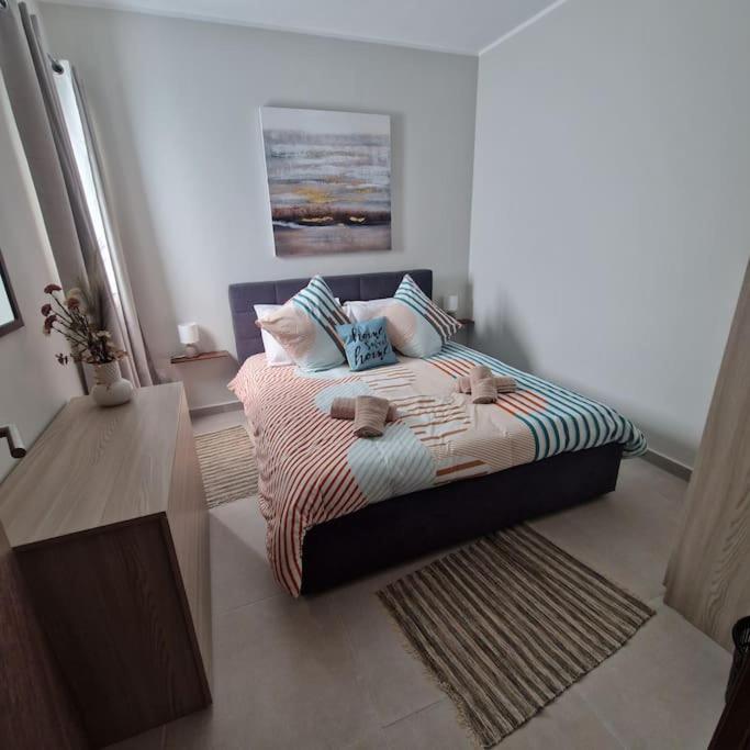 Centrally Located, Well Equipped, Stylish Flat. Bahía de San Pablo Exterior foto