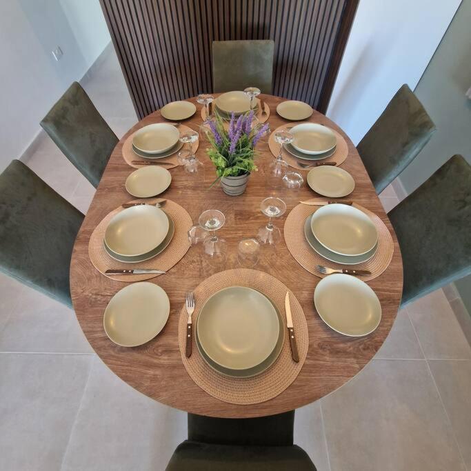 Centrally Located, Well Equipped, Stylish Flat. Bahía de San Pablo Exterior foto
