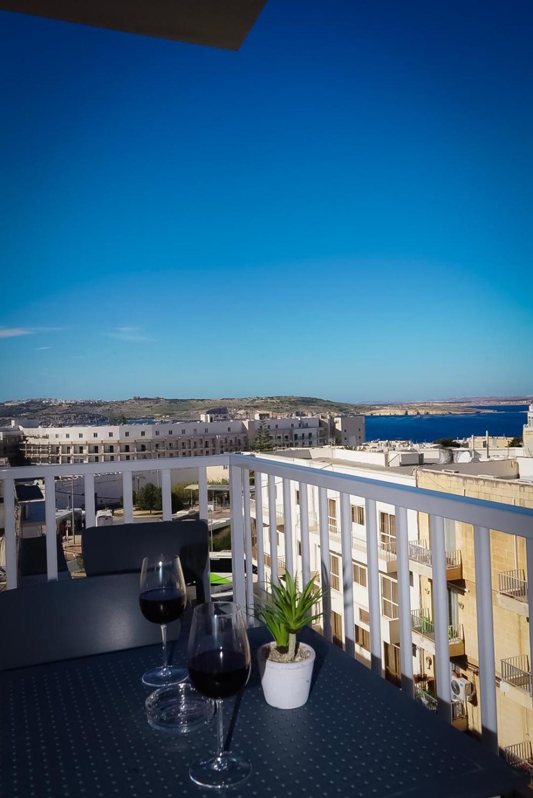 Centrally Located, Well Equipped, Stylish Flat. Bahía de San Pablo Exterior foto