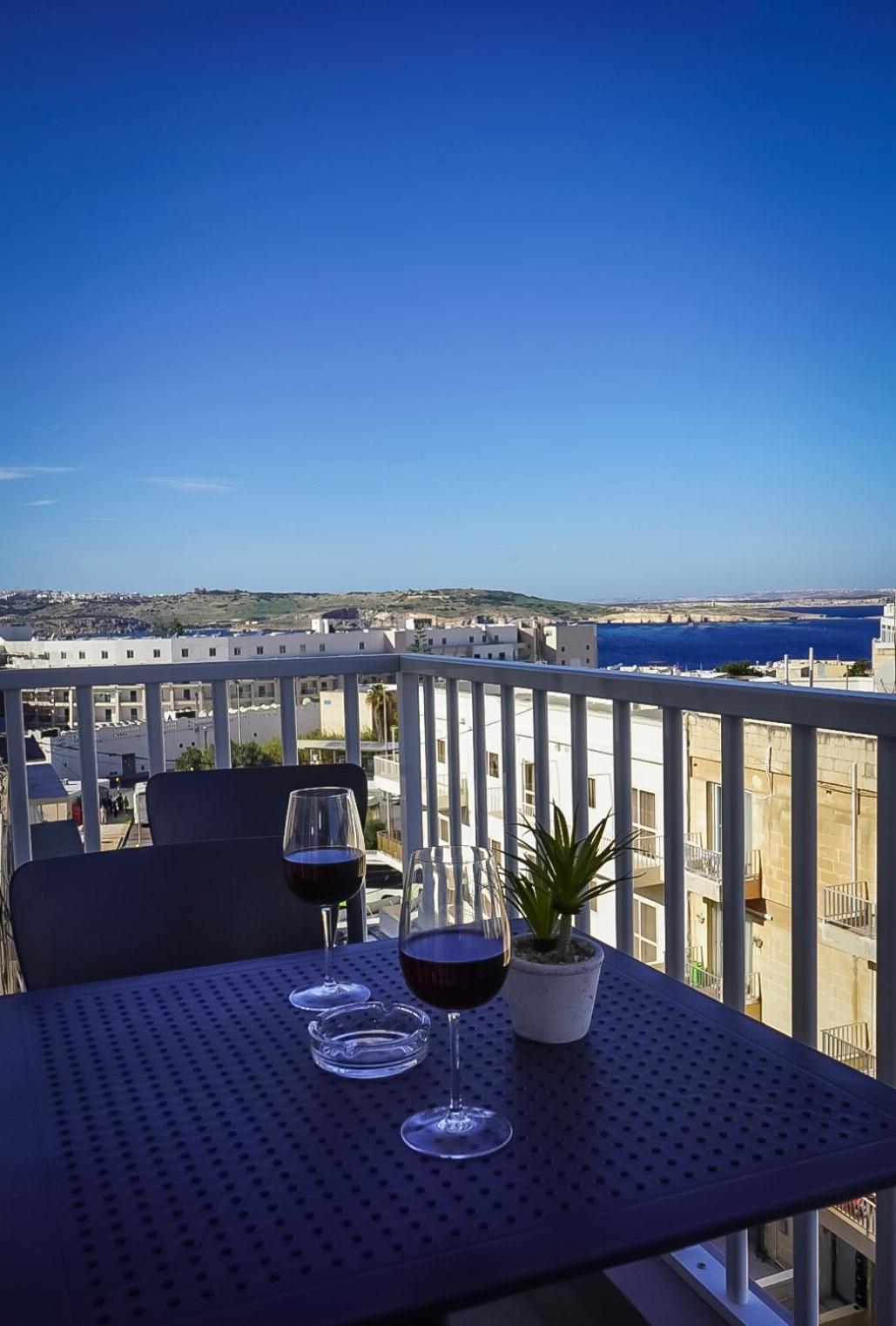 Centrally Located, Well Equipped, Stylish Flat. Bahía de San Pablo Exterior foto
