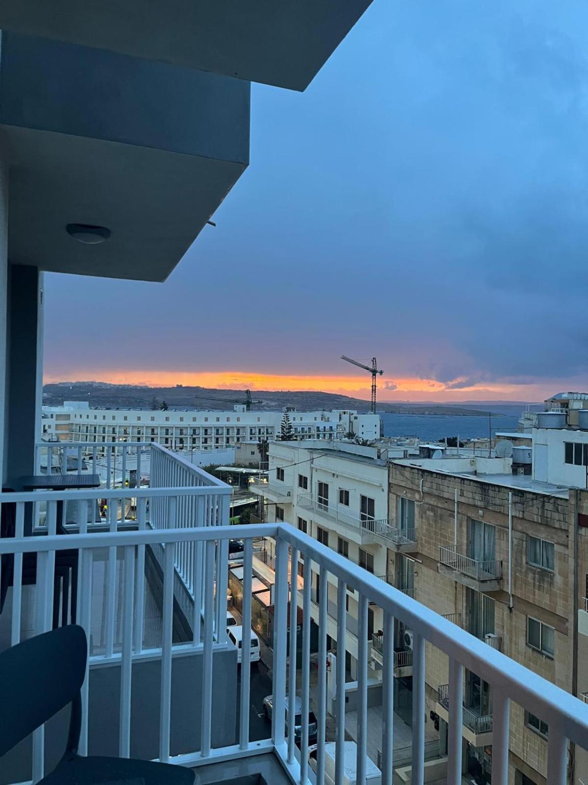 Centrally Located, Well Equipped, Stylish Flat. Bahía de San Pablo Exterior foto