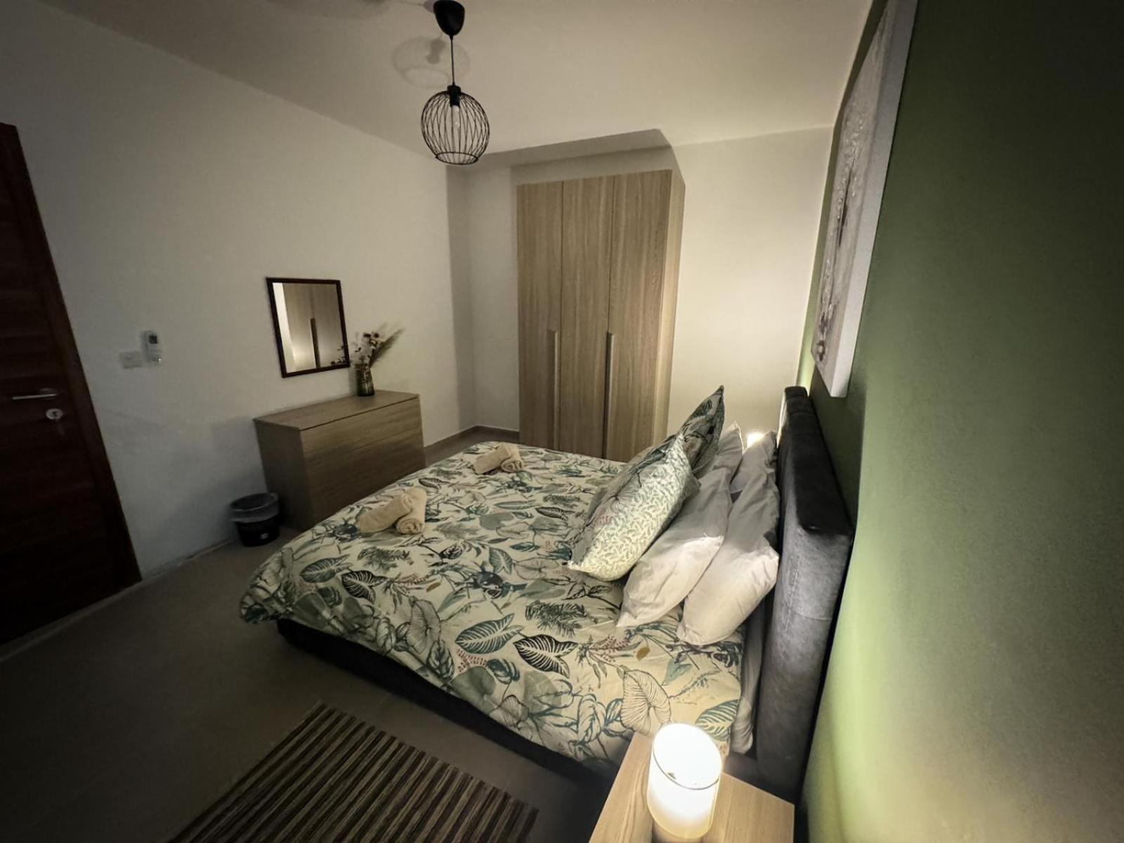 Centrally Located, Well Equipped, Stylish Flat. Bahía de San Pablo Exterior foto