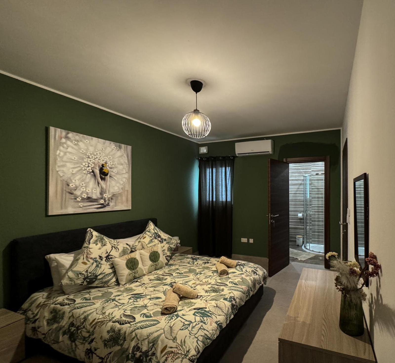 Centrally Located, Well Equipped, Stylish Flat. Bahía de San Pablo Exterior foto